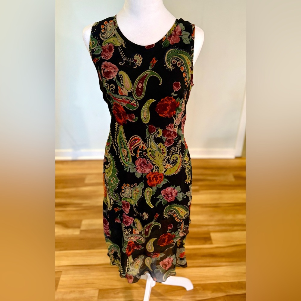 NWT,  Paisley Floral Midi Dress, Sleeveless with Sequin Accent, Size Med Petite